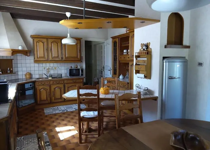 La Petite Colline Du Cros, A Louer *