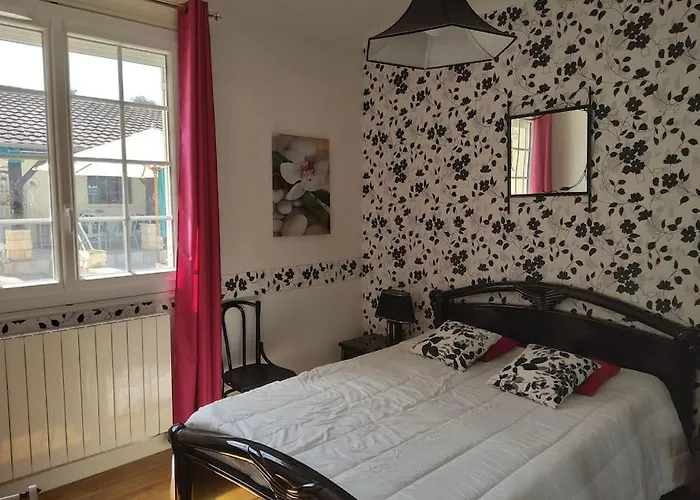 La Petite Colline Du Cros, A Louer